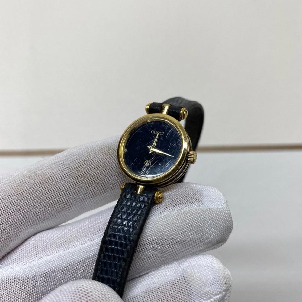 Gucci Black Enamel Women's Quartz Watch